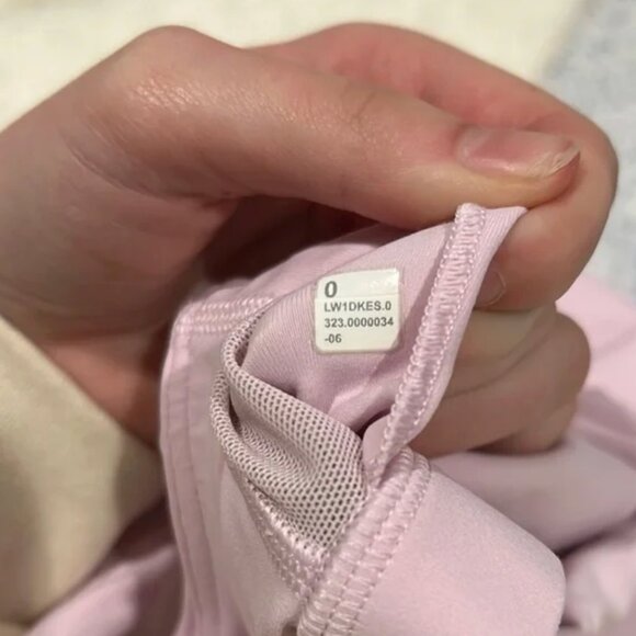 Lululemon High Neck Light Pink Tank Size 0 - Picture 3 of 3